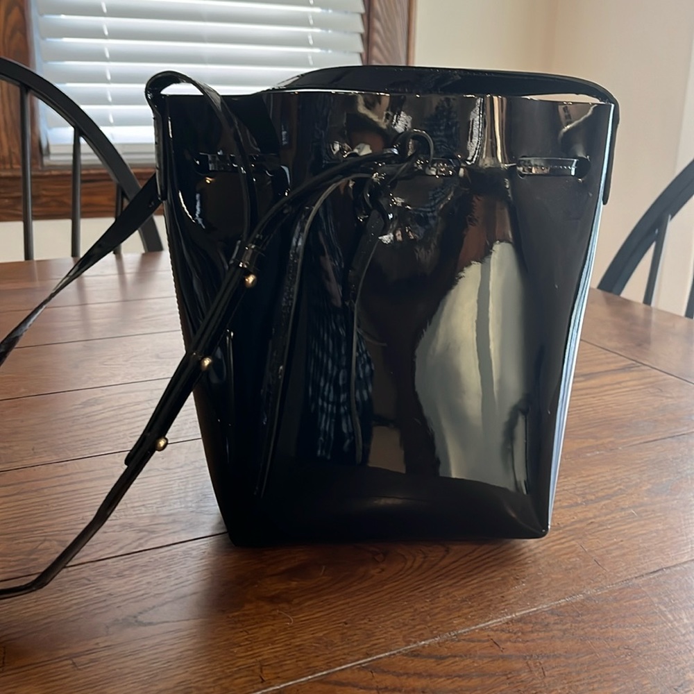 Mansur Gavriel Bucket Bag Patent Leather Black